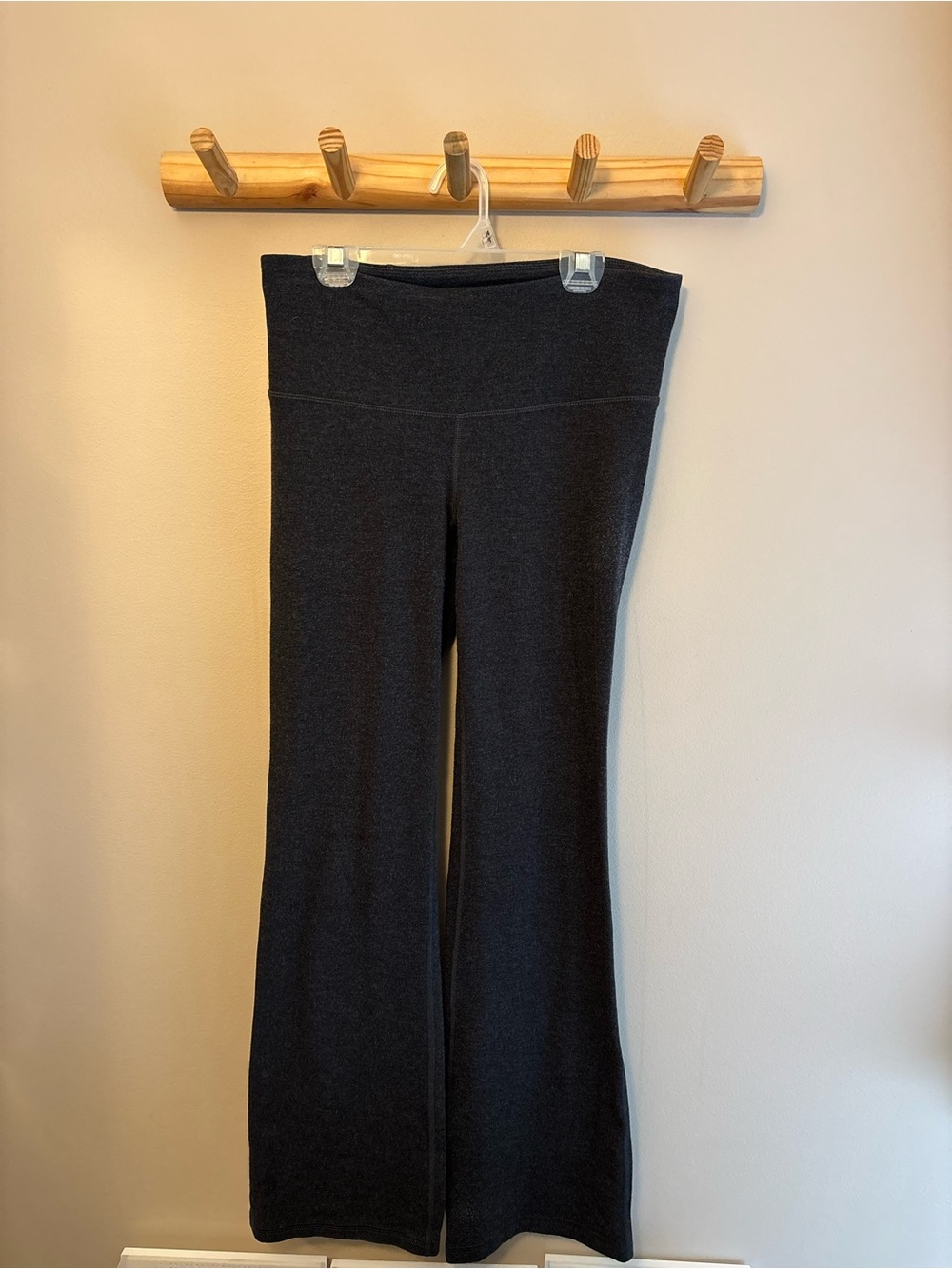 Women’s Black Old Navy Flare Yoga Pant Leggings